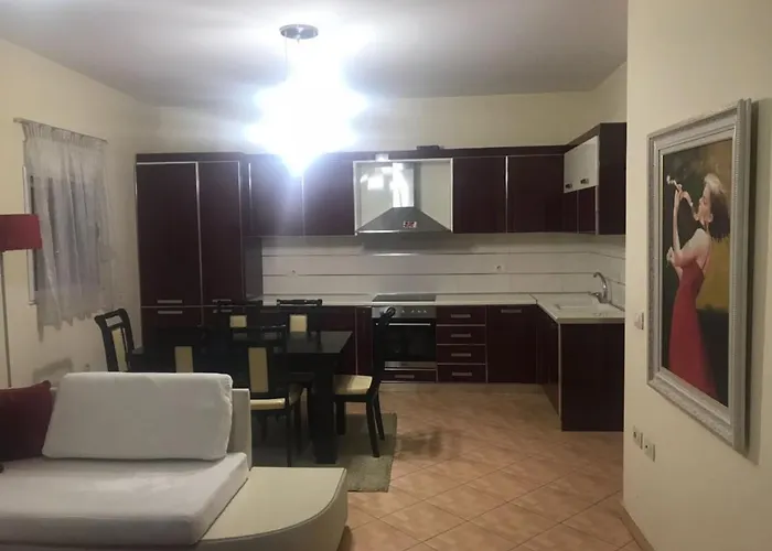 Lovely 2 Bedroom Apartment